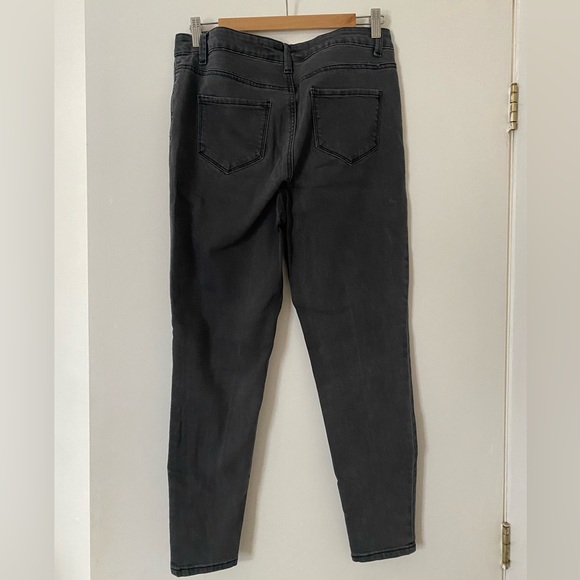 Dark grey skinny jeans with button details - Picture 2 of 3